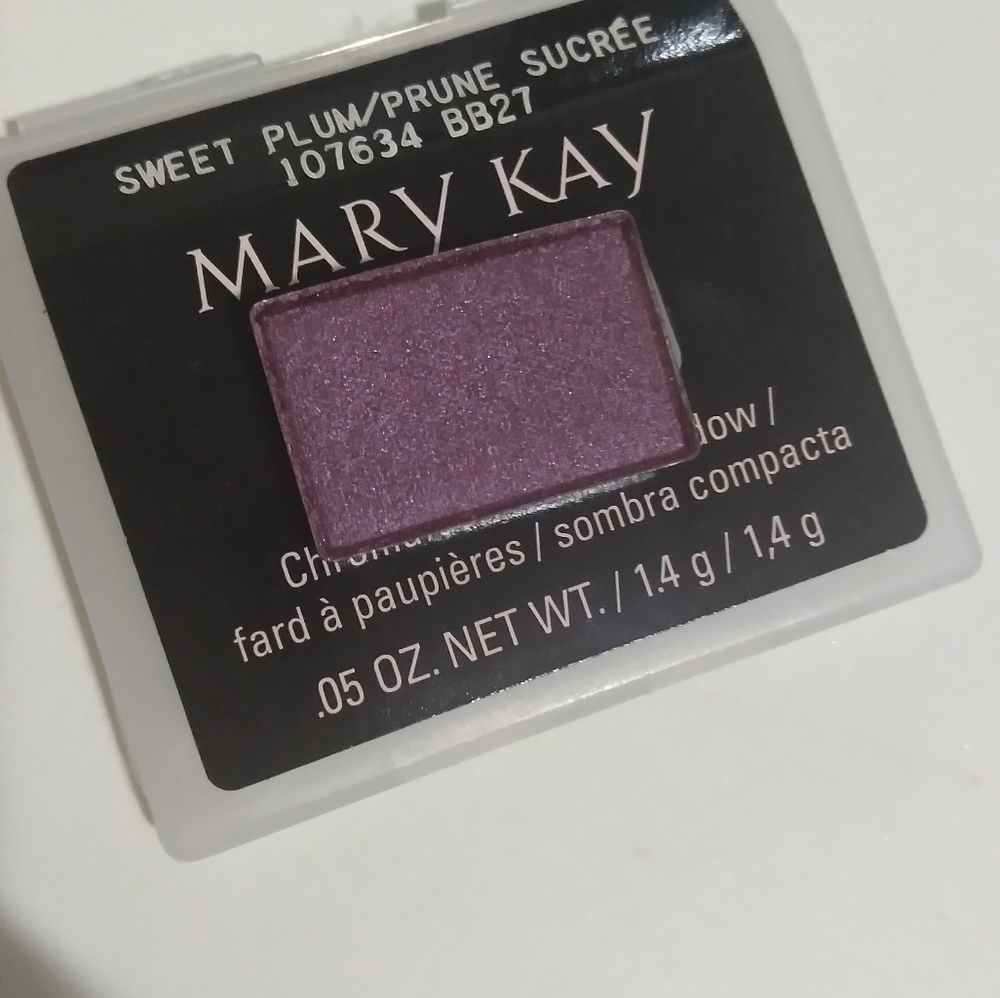 Eye shadow